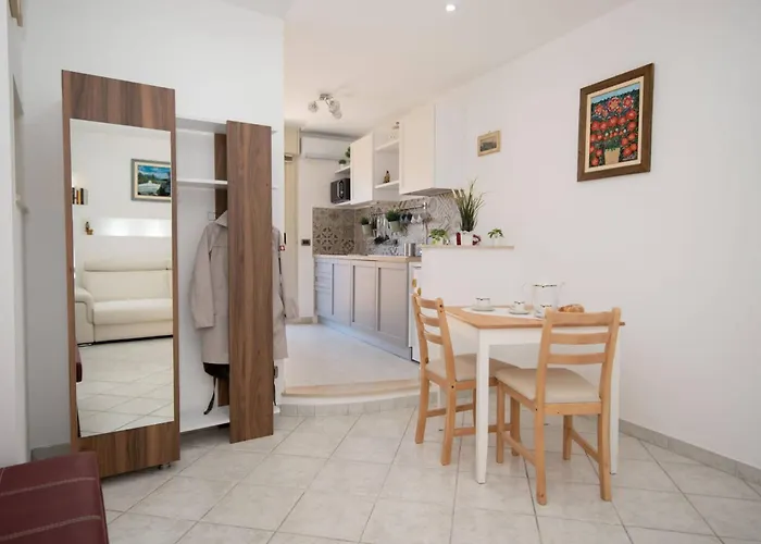 Casa Elia: Locazione Breve