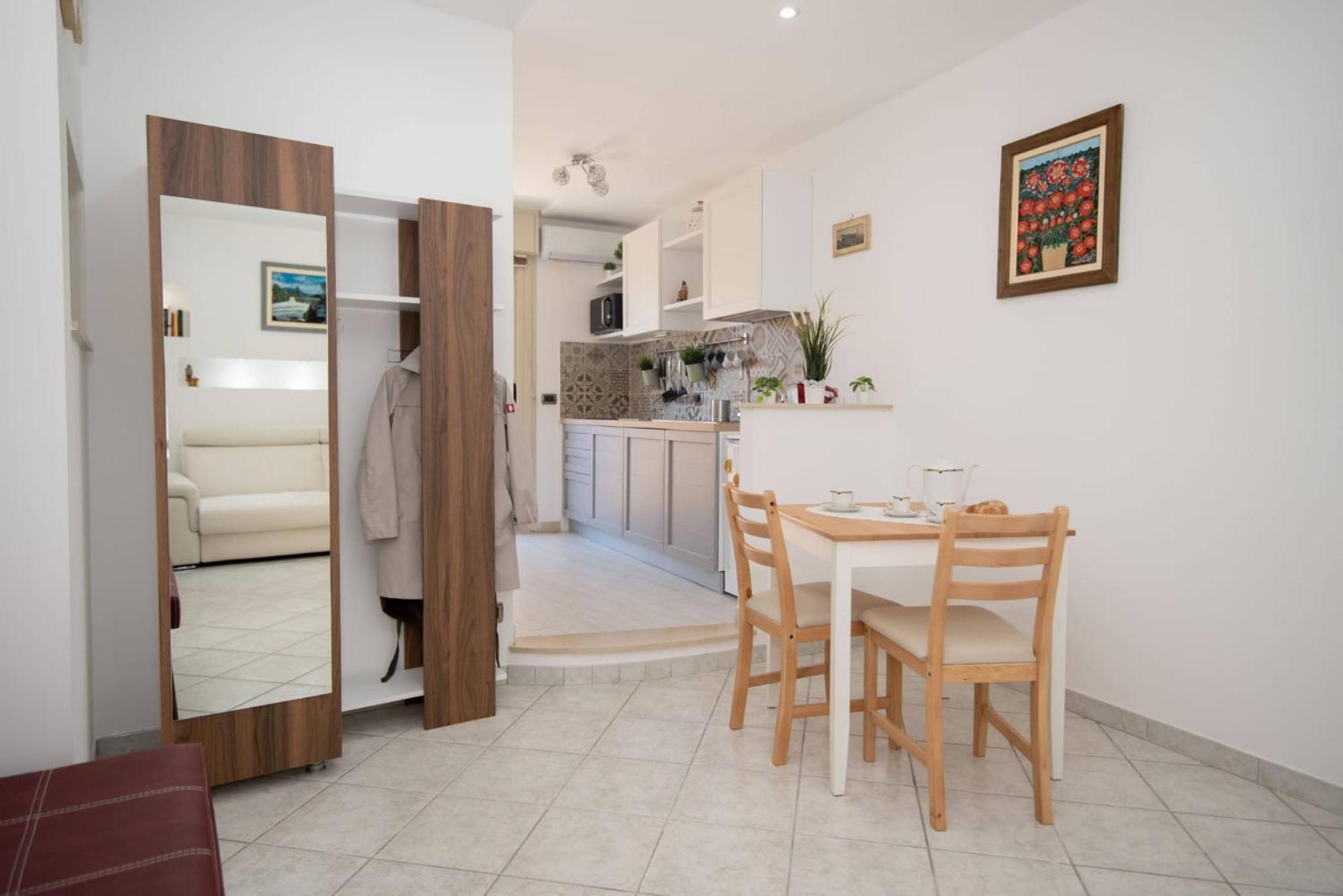 Casa Elia: Locazione Breve